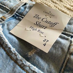 ❌SOLD❌ Abercrombie & Fitch Curve Love The Cutoff Short High Rise